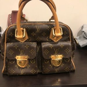 Louis Vuitton bag dust bag included!